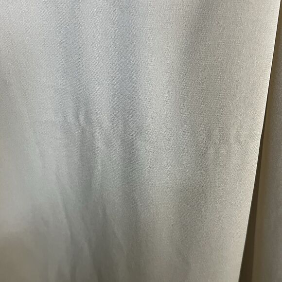 Vince Cream Classic Silk Button Up Collarless Blouse Long Sleeve Size 4 READ - Picture 6 of 8